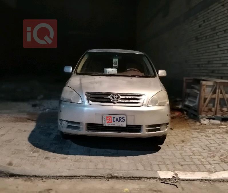 تويوتا إبسم